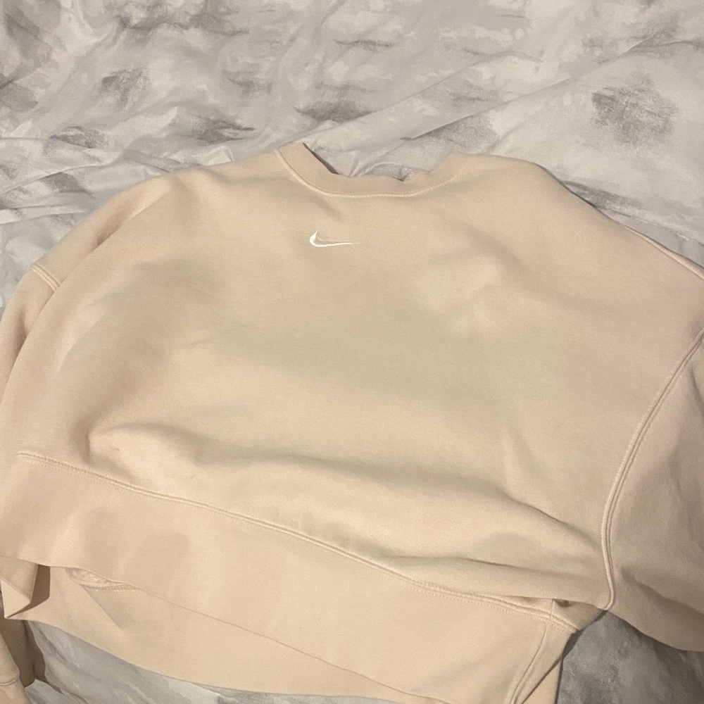 Nike Beige Sweatshirt